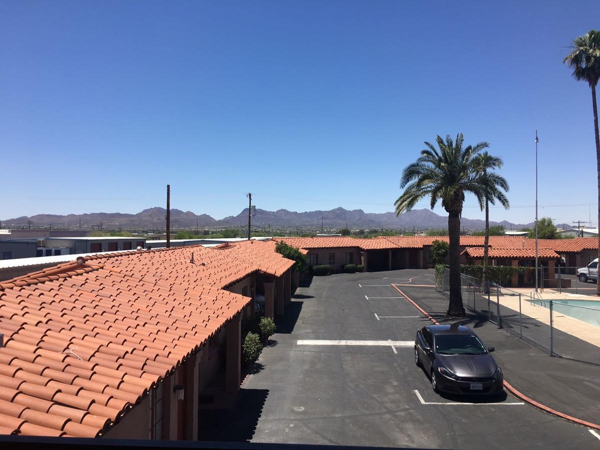 توسن Highland Tower Motel المظهر الخارجي الصورة
