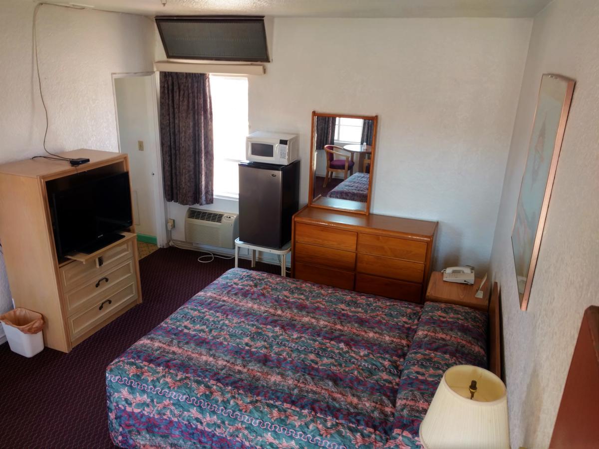 توسن Highland Tower Motel المظهر الخارجي الصورة