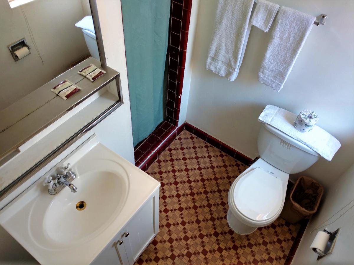 توسن Highland Tower Motel المظهر الخارجي الصورة