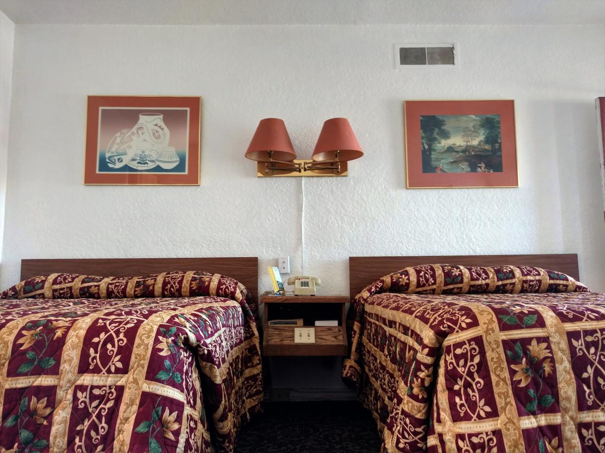 توسن Highland Tower Motel المظهر الخارجي الصورة