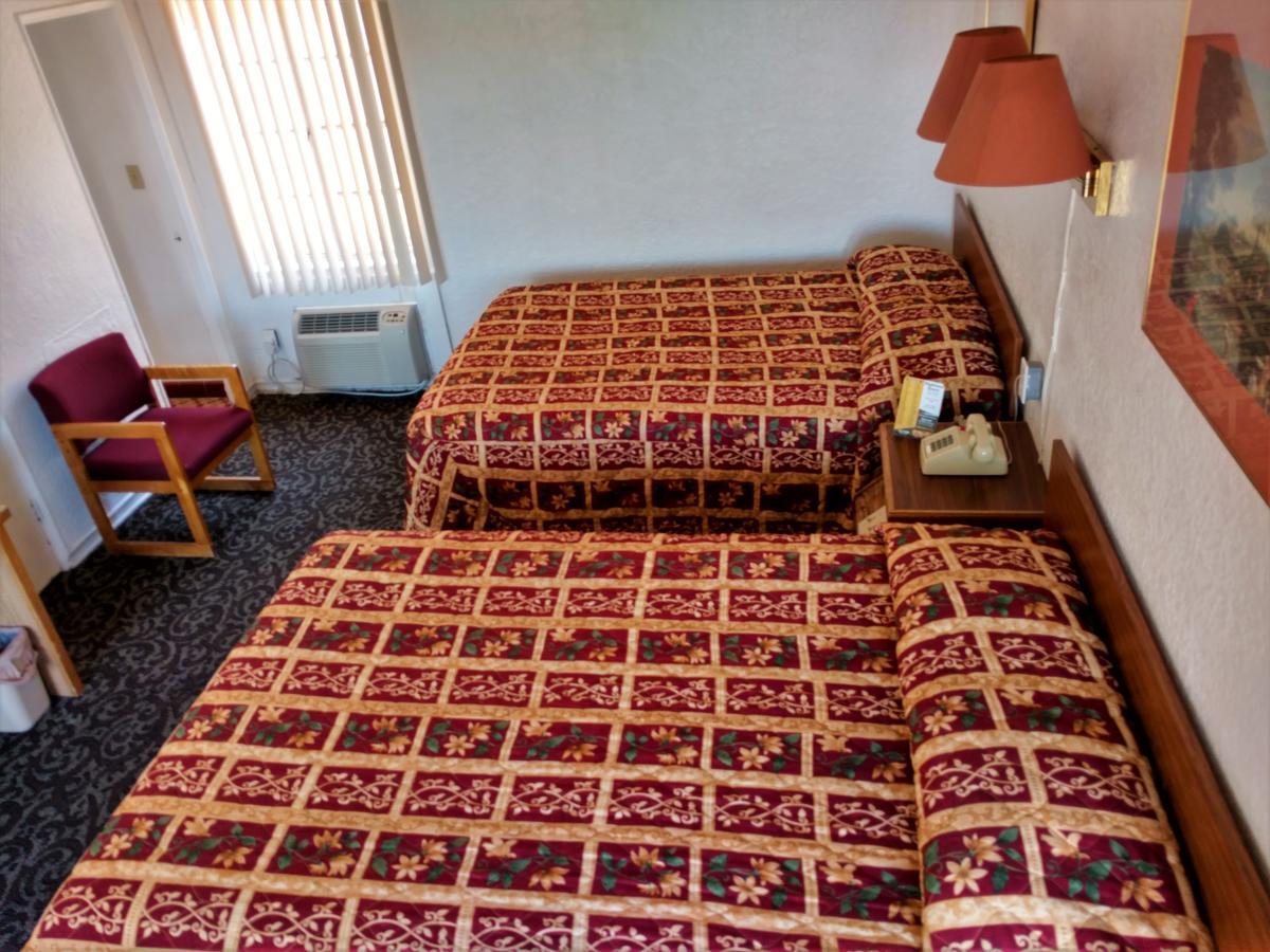 توسن Highland Tower Motel المظهر الخارجي الصورة