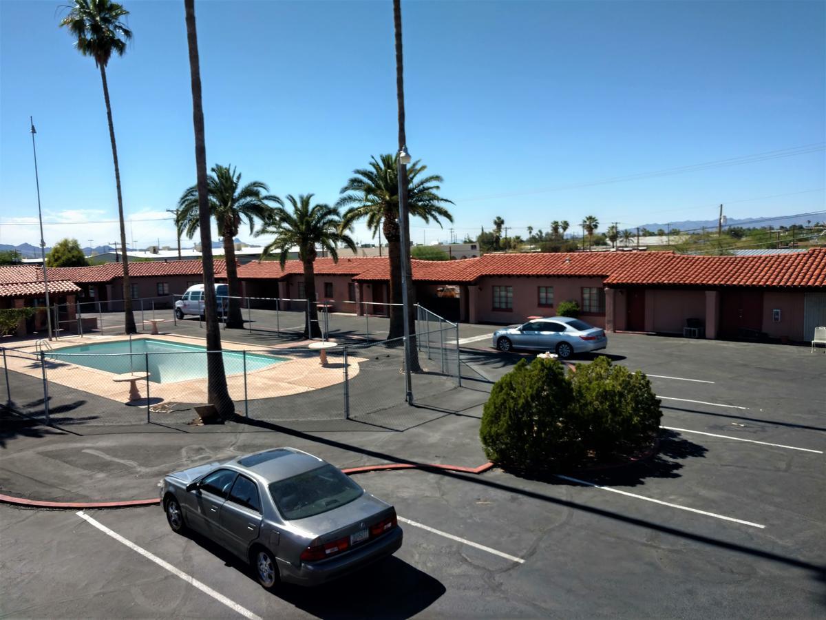 توسن Highland Tower Motel المظهر الخارجي الصورة
