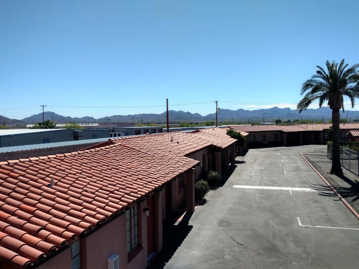 توسن Highland Tower Motel المظهر الخارجي الصورة
